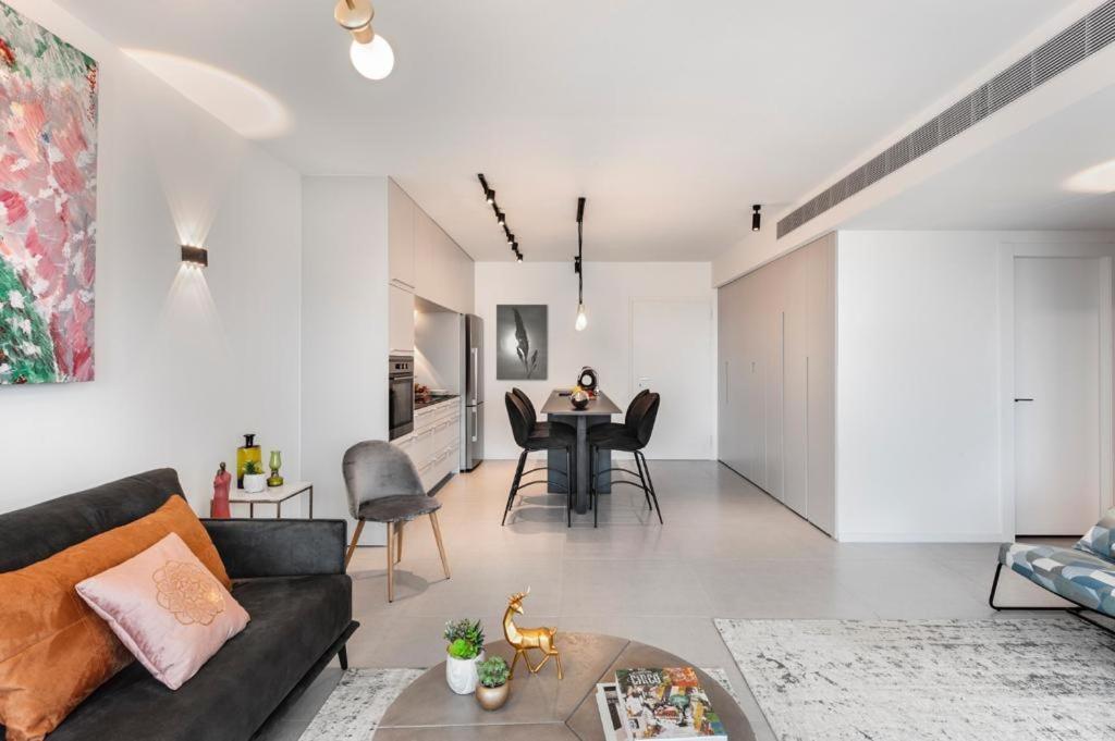 תל אביב Yefet - By Beach Apartments Tlv מראה חיצוני תמונה